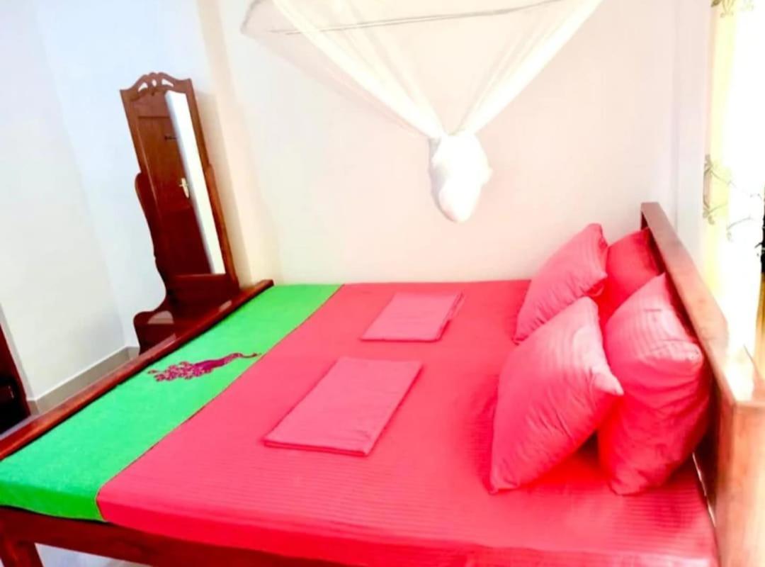 Forest View Home Stay Anuradhapura Bagian luar foto
